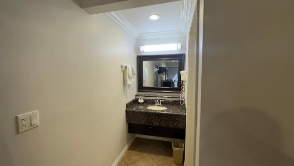 Garden Inn and Suites Glendora image 20